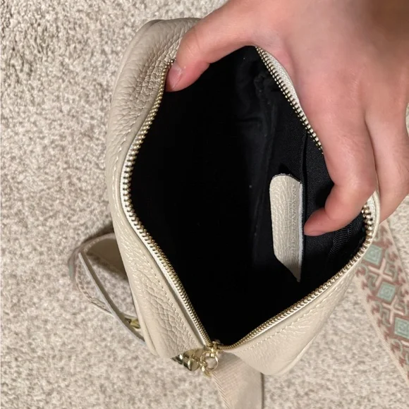 Italian Leather Crossbody Bag Purse Ivory/Cream Boutique - Picture 2 of 3